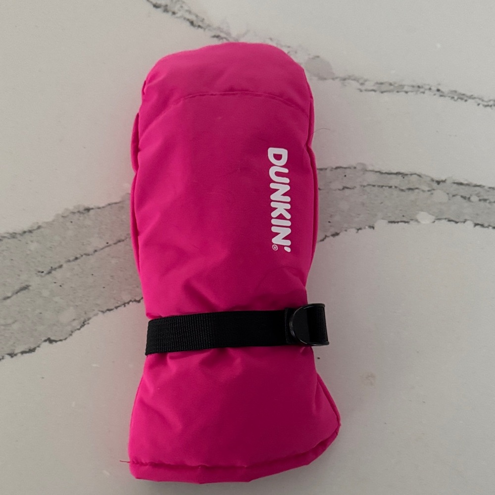 2026 Left hand Dunkin' Hot Pink Puffer Mitt - Insulated Hand Warmer